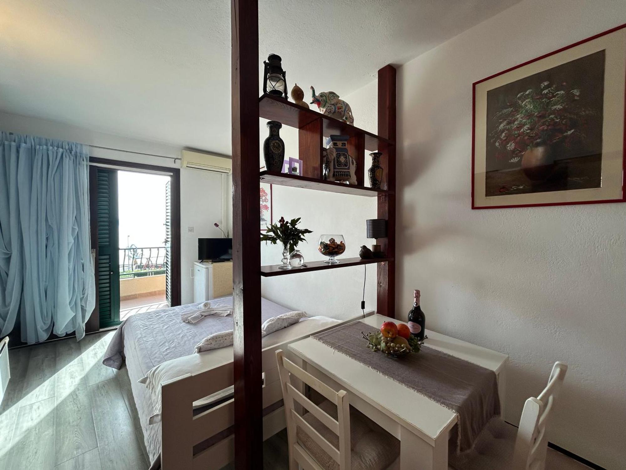 Seafront Studio Apartment+Balcony Podgora Exteriör bild