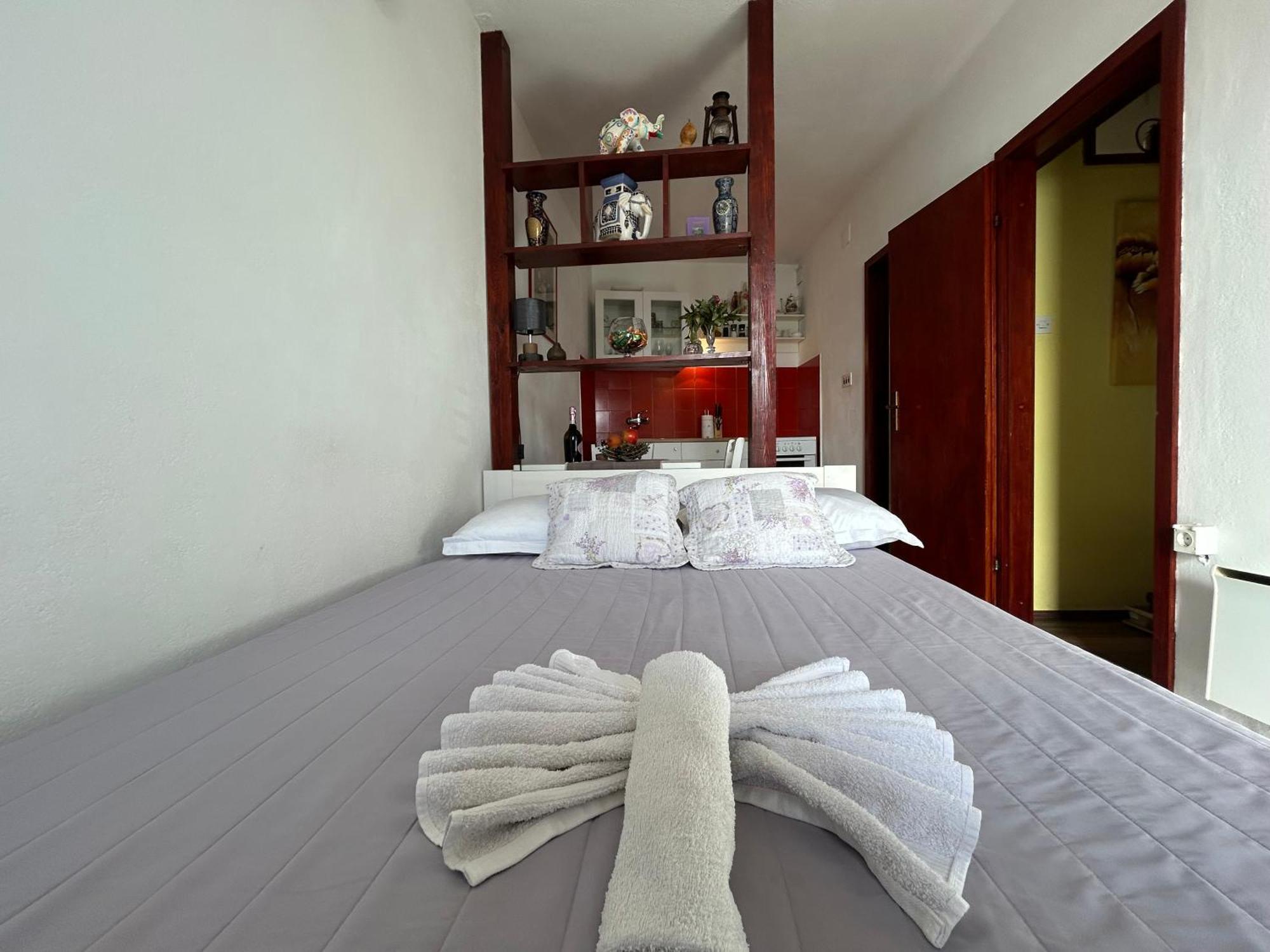 Seafront Studio Apartment+Balcony Podgora Exteriör bild